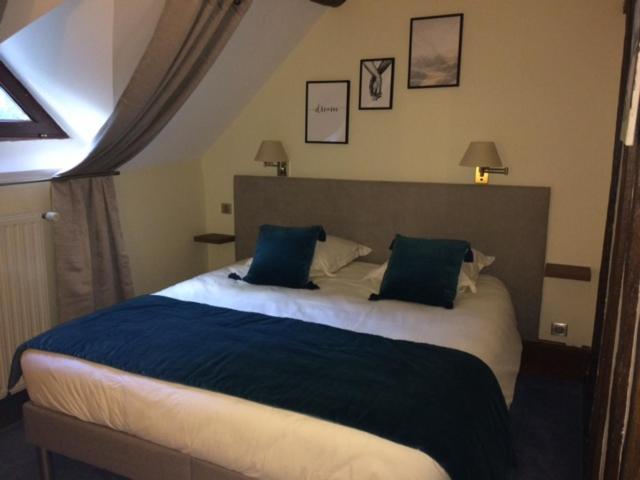 Les 3 Roses Bed & Breakfast Anjouin Bagian luar foto