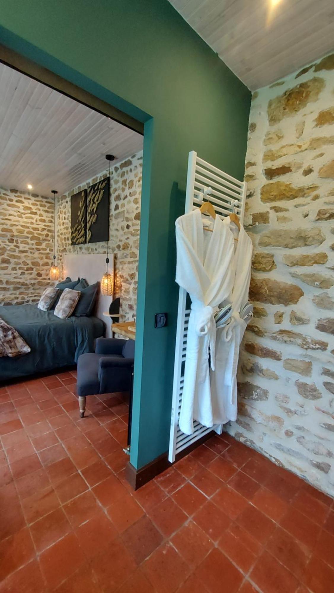 Les 3 Roses Bed & Breakfast Anjouin Ruang foto